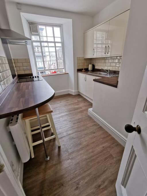 Eldon Row - Stylish Character Apartments - Central Location 1 & 2 Bed Available Dolgellau Esterno foto