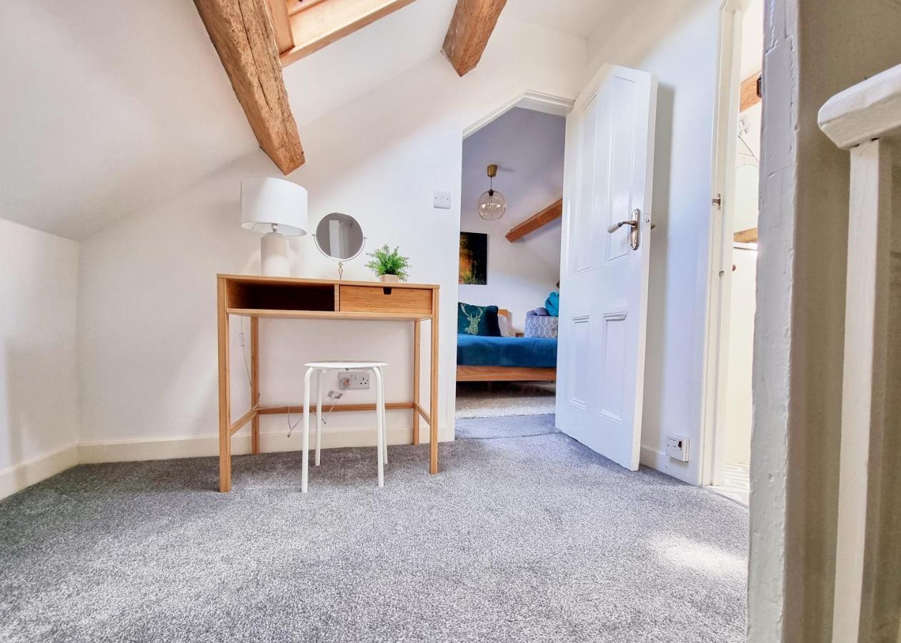 Eldon Row - Stylish Character Apartments - Central Location 1 & 2 Bed Available Dolgellau Esterno foto