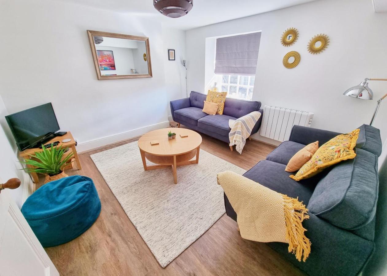 Eldon Row - Stylish Character Apartments - Central Location 1 & 2 Bed Available Dolgellau Esterno foto
