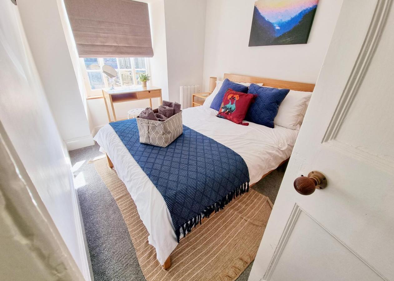 Eldon Row - Stylish Character Apartments - Central Location 1 & 2 Bed Available Dolgellau Esterno foto