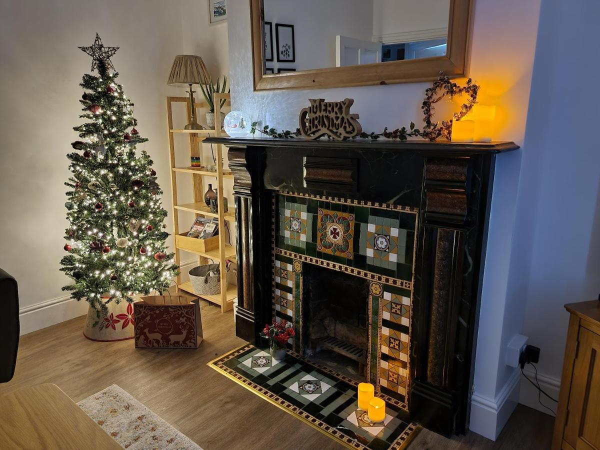 Eldon Row - Stylish Character Apartments - Central Location 1 & 2 Bed Available Dolgellau Esterno foto