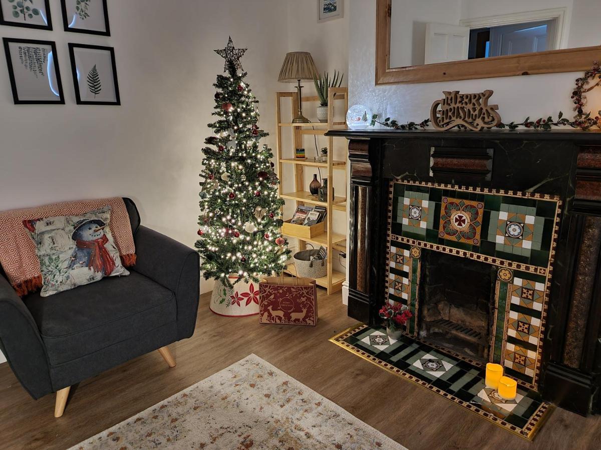 Eldon Row - Stylish Character Apartments - Central Location 1 & 2 Bed Available Dolgellau Esterno foto